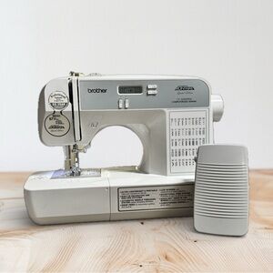 Sewing Machine, Brother Project Runway Edition, CE5000PRW
